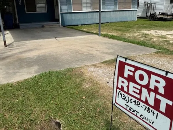 3106 Western Ave, Orange, TX 77630