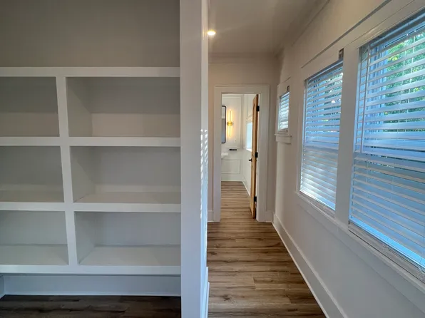 1644 Eddington Rd #2, Cleveland, OH 44118