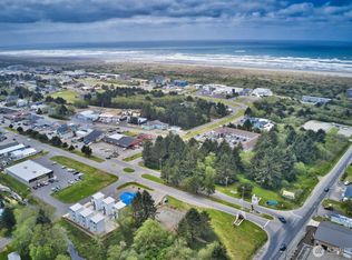 899 Ocean Shores Blvd NW, Ocean Shores, WA