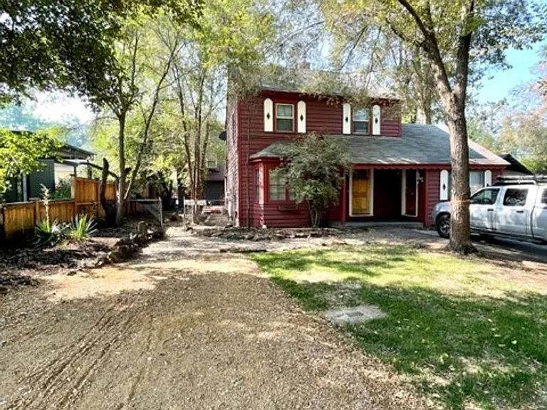Georgia Ave, 717 NW - 00717-GEOR-00 — Photo 1