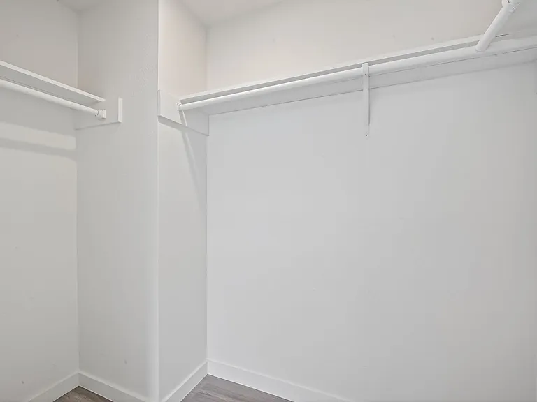 9007 Hilda St — Photo 20