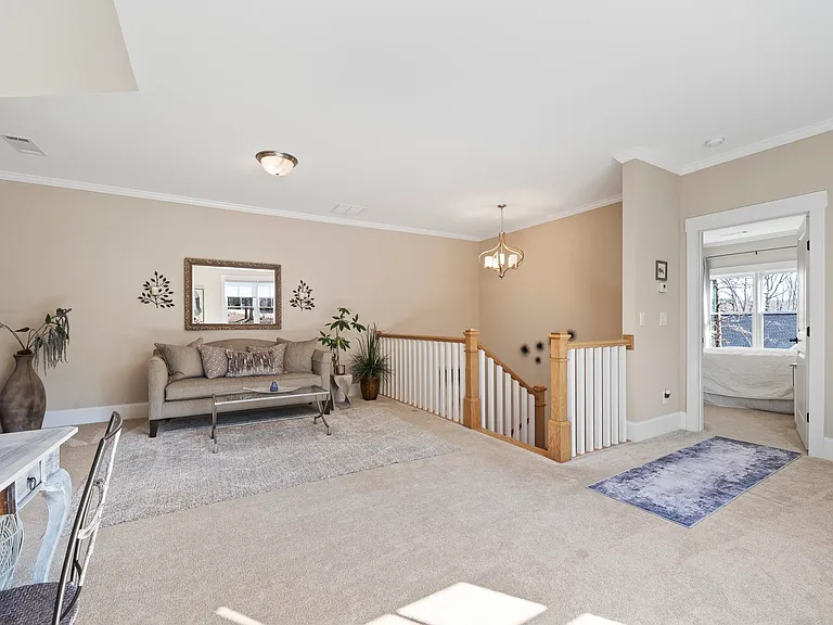 1020 Turnberry Cir — Photo 45