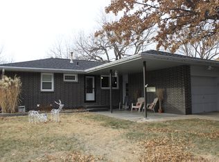 211 Terrace Rd, Lincoln, NE 68505