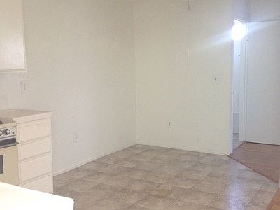 5th image of 6714 Troost Ave APT I