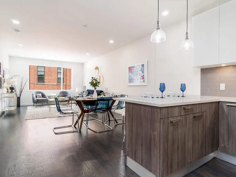 6122 Hudson Ave #4A — Photo 7