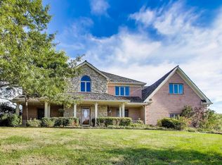 179 Sycamore Dr, Hawthorn Woods, IL 60047