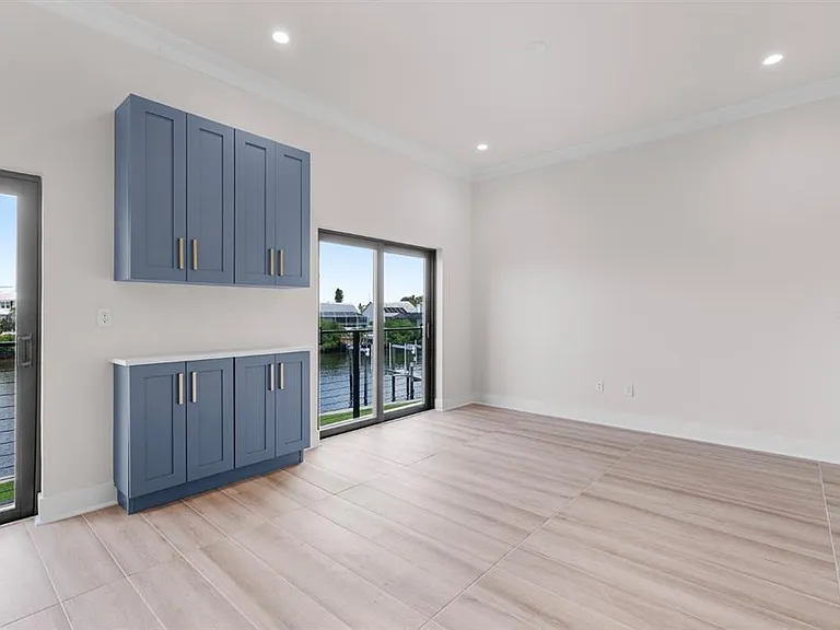 772 Gran Kaymen Way — Photo 9