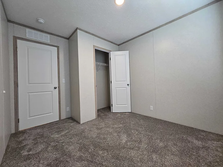 29800 Guilford Cir #151 — Photo 20