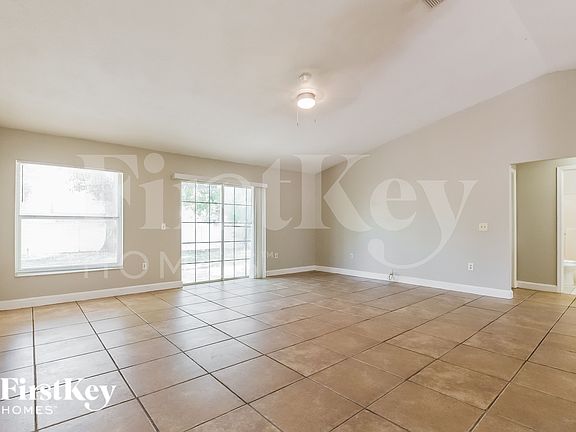 2nd image of 3389 Vancouver Ave