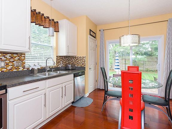2nd image of 1183 Tessier Dr