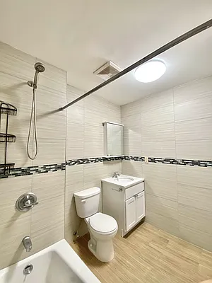 Rented by Corcoran | media 27