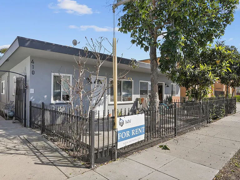 410 Grant St — Photo 3