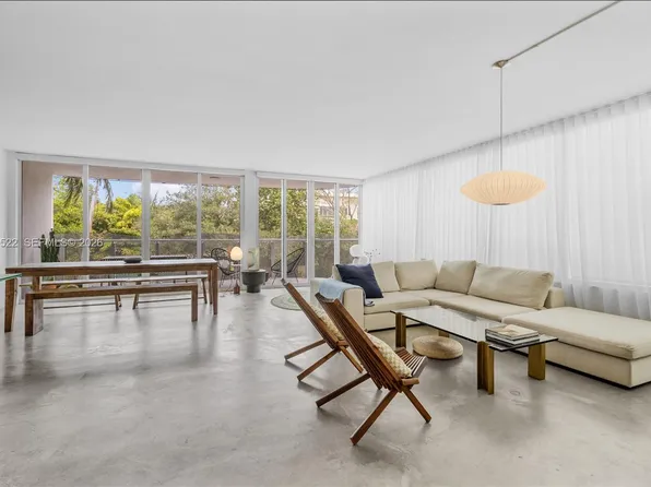 2155 Washington Ct APT 210, Miami Beach, FL 33139