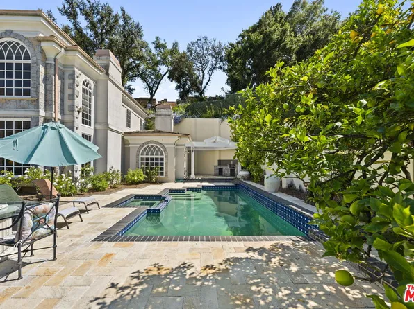 14330 Mulholland Dr, Los Angeles, CA 90077