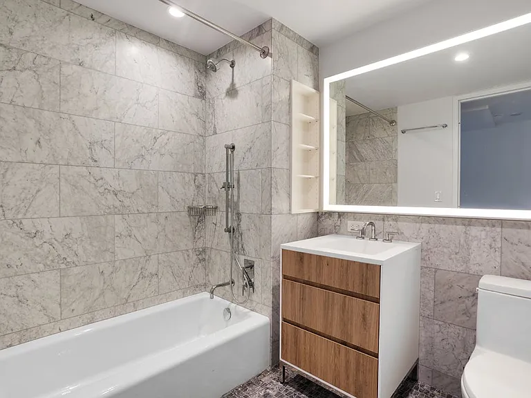 662 Pacific St #18M — Photo 15