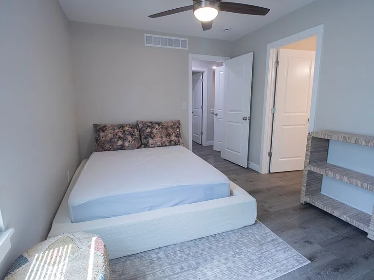 2950 N Creasy Springs Rd — Photo 50