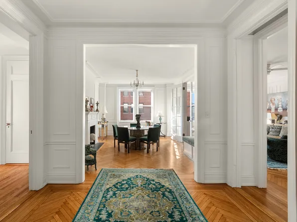 885 West End Avenue image 1 of 13