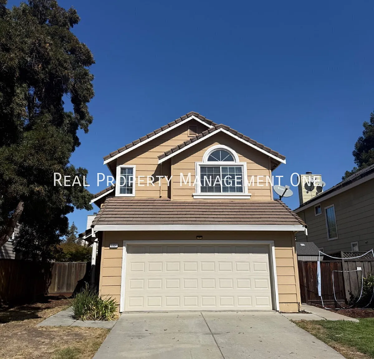 Beautiful 3 Bed/2.5 Bath Single Family Home in great Livermore Location — Photo 1