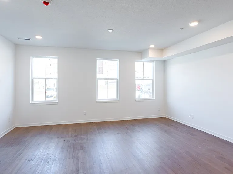 920 2nd Ave S #211 — Photo 7