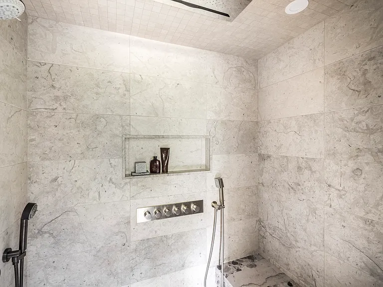 544 Wainscott Northwest Rd — Photo 19