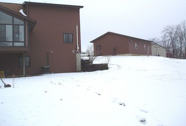 2nd image of 216 Rolling Hills Ln