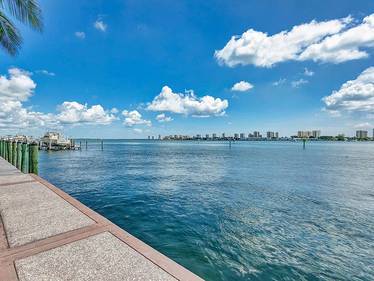 2650 Lake Shr #2303 — Photo 46