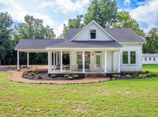 1386 N Walnut Dr, Erwin, TN 37650