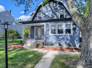 194 E North Ave, Addison, IL 60101