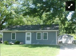 3210 W 70th St, Davenport, IA 52806