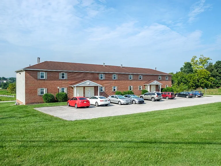 Apartments at Waterford — Photo 313