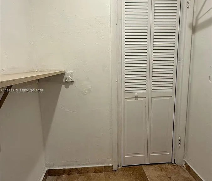 1400 NE 191st St #310 — Photo 5