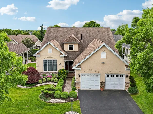 79 Nathaniel Rd, Holland, PA 18966