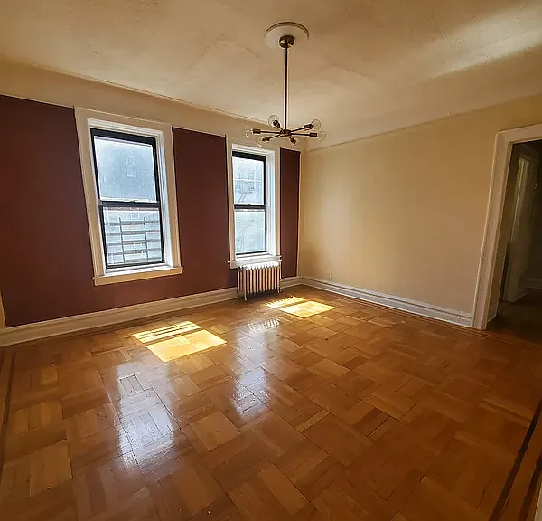 2111 Beekman Pl #4L — Photo 6
