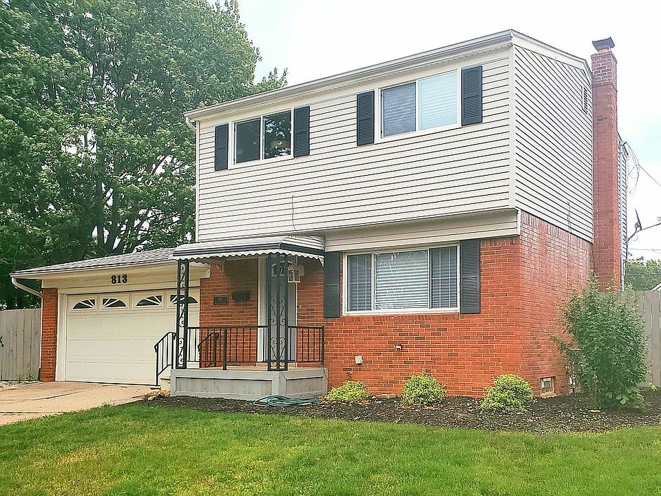 1st image of 813 Arlington Ct