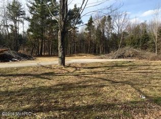 4102 E Fruitport Rd, Fruitport, MI 49415