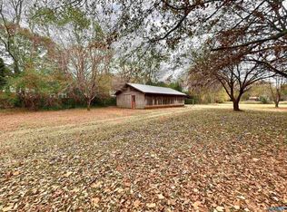 114 Simms St, Moulton, AL 35650