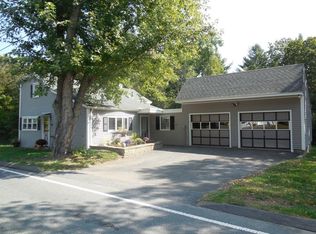 50 W Farms Rd, Northampton, MA 01062