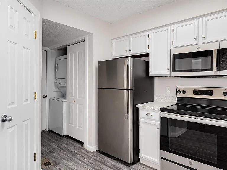 13873 E Lehigh Ave #D — Photo 19