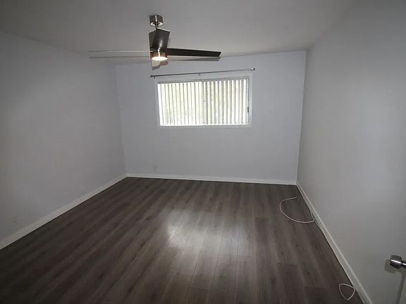 4th image of 750 N Hayworth Ave APT 18