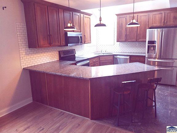 5th image of 1036 Lower Sandford Rd