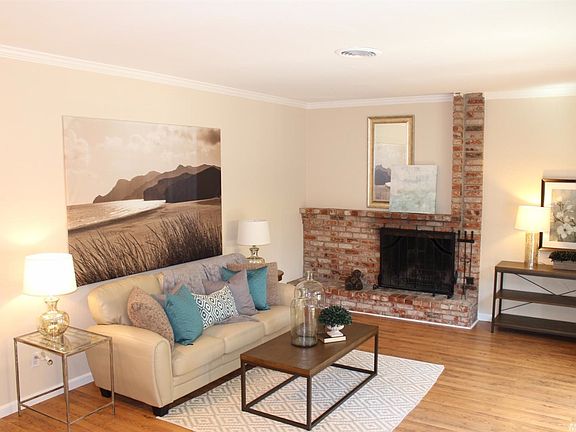 5th image of 2533 Belhaven Way