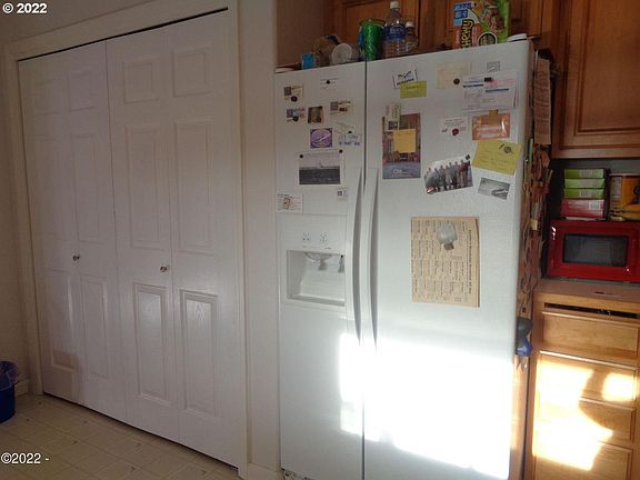 4th image of 250 SE Coast Guard Dr #1