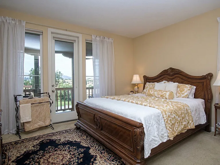 27014 Carmelita Dr — Photo 27