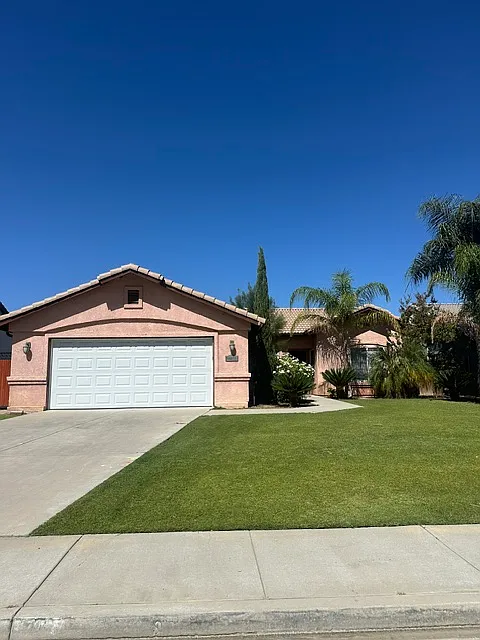 4415 Rushmore Dr