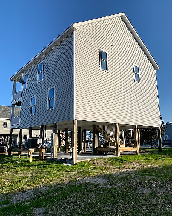 2nd image of 103 Ocean View Ln