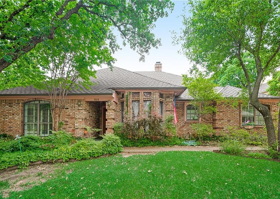 1st image of 816 Mayfair Hill Ct