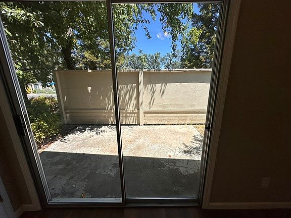 5th image of 49400 River Park Rd #52-52-52