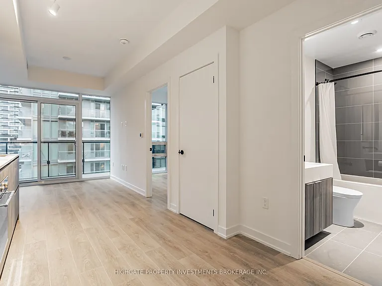 127 Broadway Ave #1405 — Photo 4