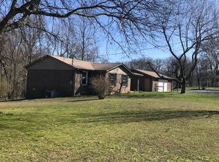 954 Thornberry Rd, Normandy, TN 37360