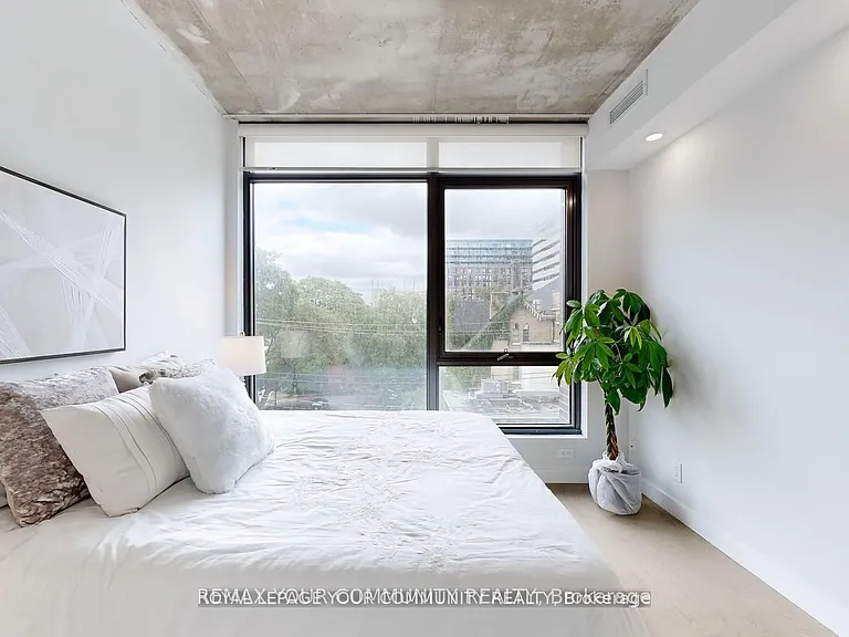 111 Bathurst St #314 — Photo 13